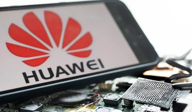 Kineski tehnološki div naručio čipove za umjetnu inteligenciju od Huaweija?