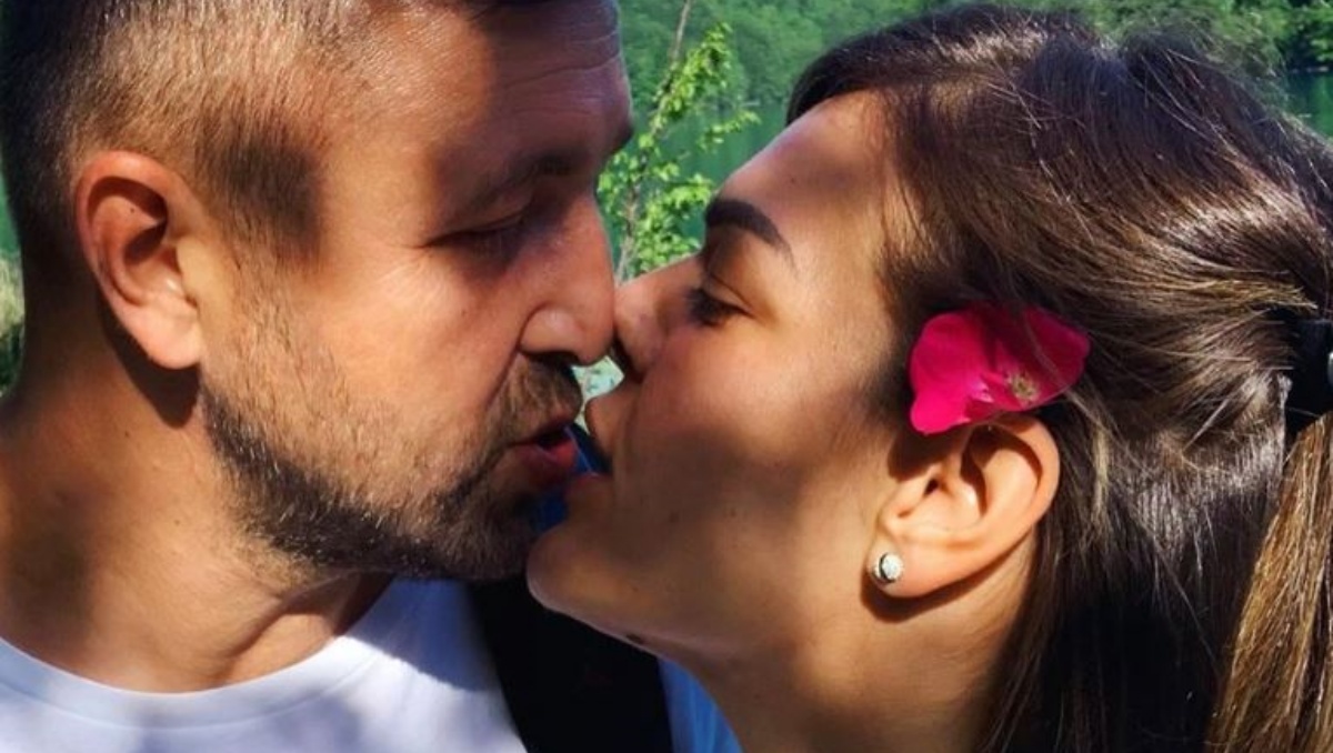 Zaljubljena Sandra Perković strastveno poljubila dečka i čestitala Bajram