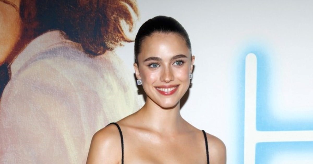 Margaret Qualley pokazala duge noge u kratkoj haljini