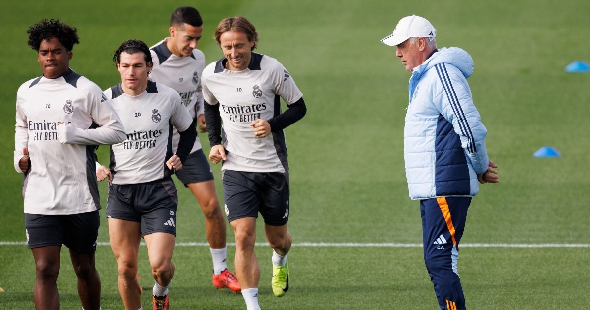 Španjolci: Ancelotti je ekipu zadržao dva sata nakon treninga. Zajedno traže izlaz