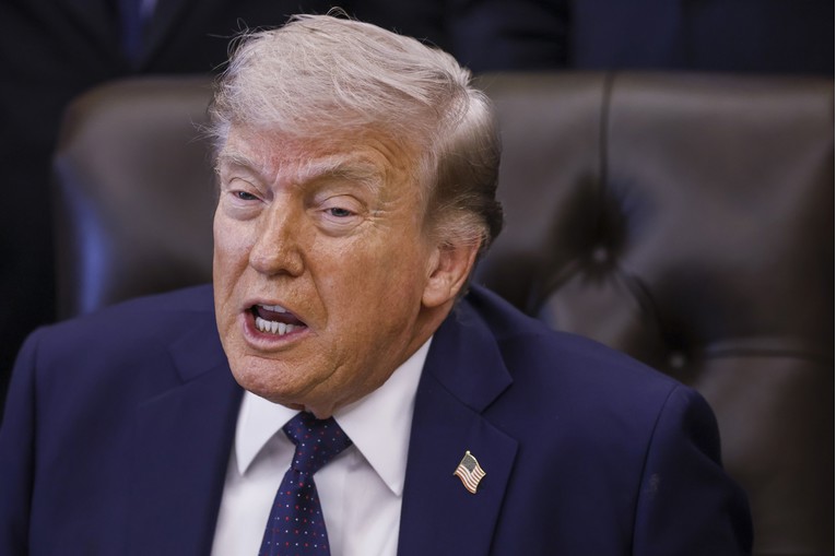  Trump o Iranu: "Ne požurujte me"