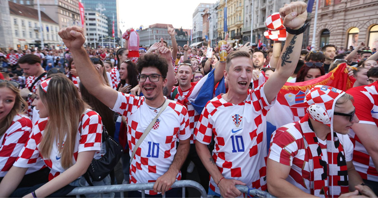 FOTO Za Vatrene se navijalo diljem Hrvatske. Pogledajte prizore iz Zagreba i Osijeka