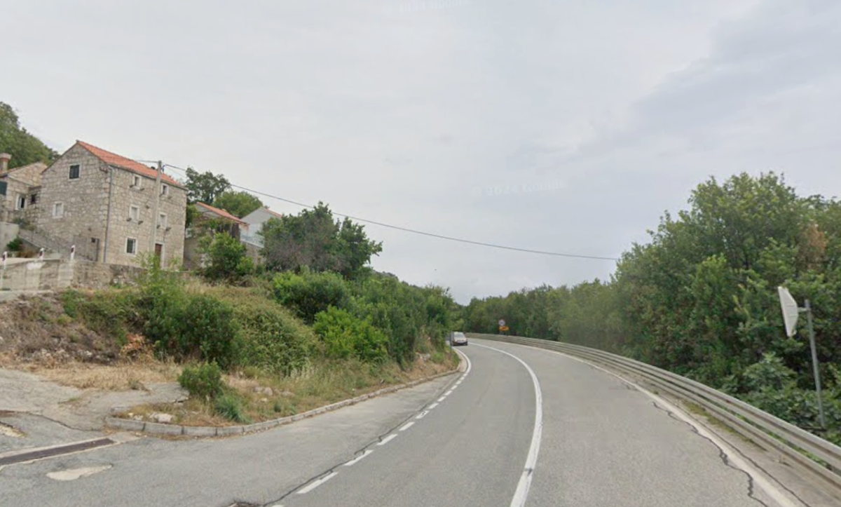 Detalji teške prometne: Frontalno se zabio u auto i poginuo. Žena se bori za život