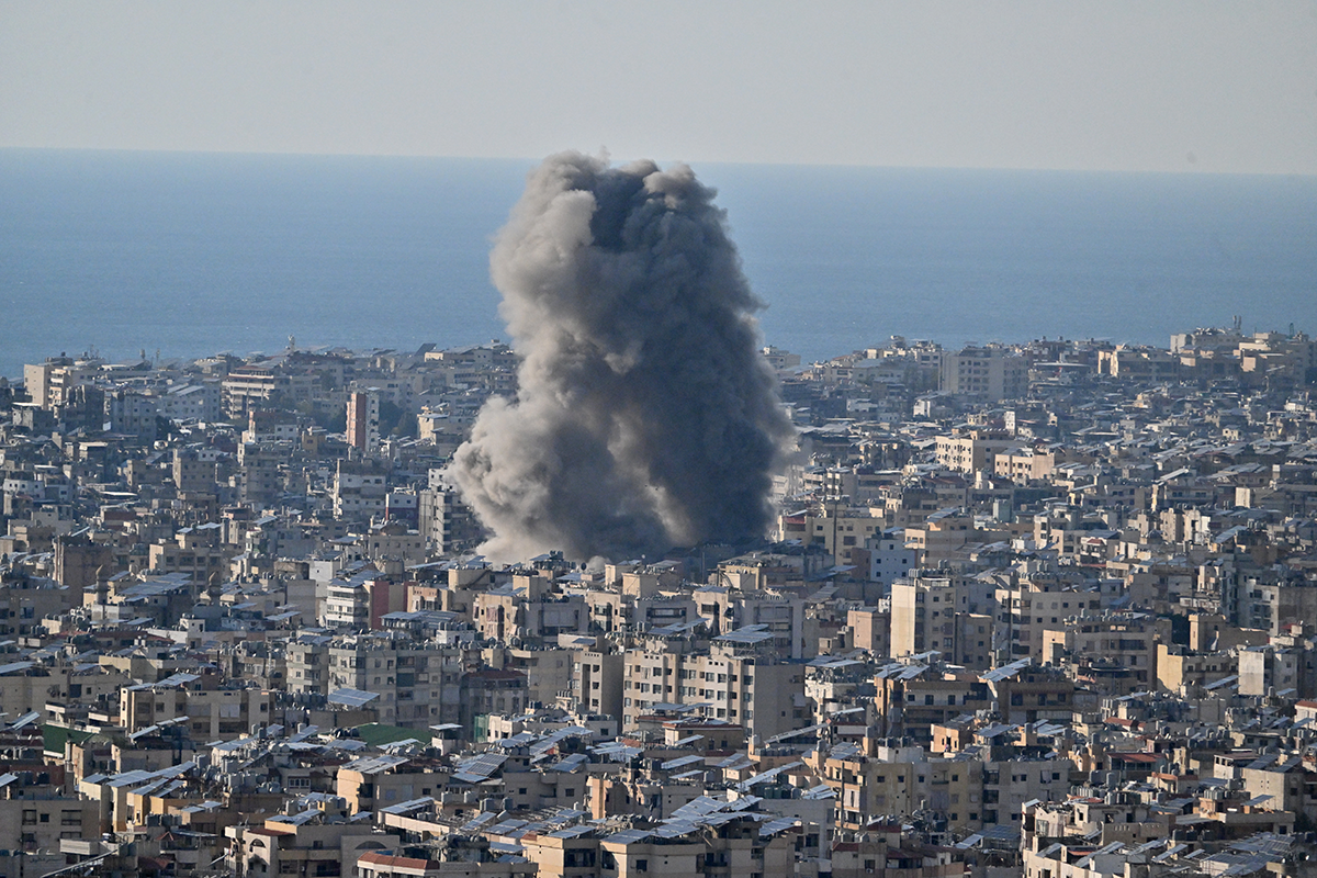 Trump Iranu prijeti velikim napadom. Iran: Uništili smo američku bazu u Bahreinu