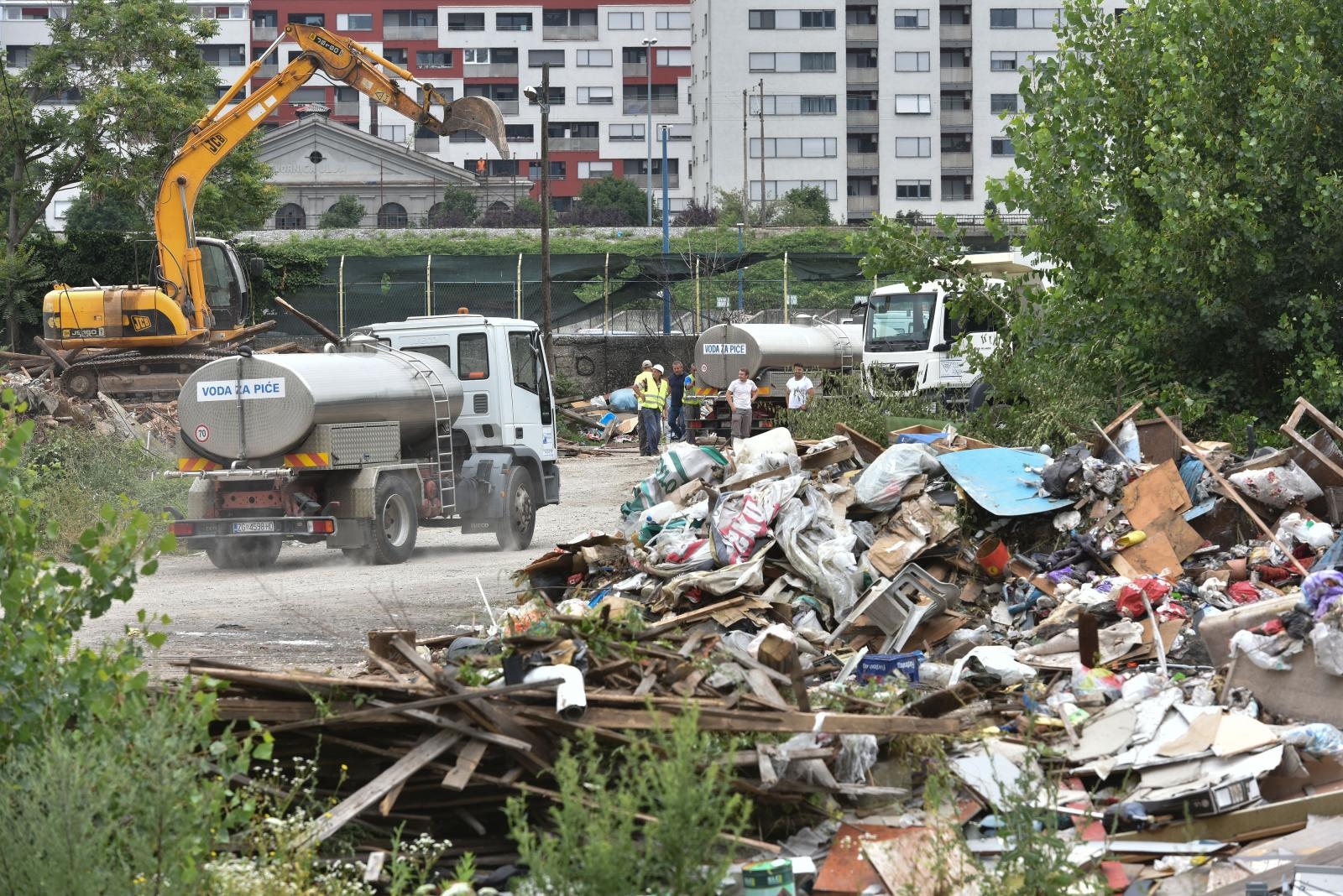 FOTO Pogledajte što je ostalo od romskog naselja u Zagrebu