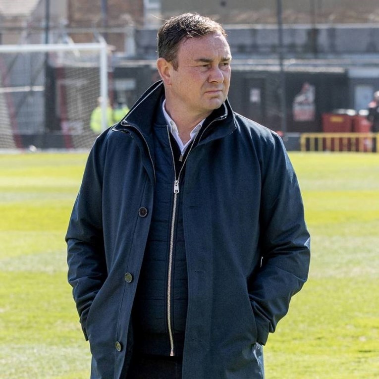 Radio je bez plaće u klubu na rubu gašenja. Novi vlasnici mu odmah dali otkaz
