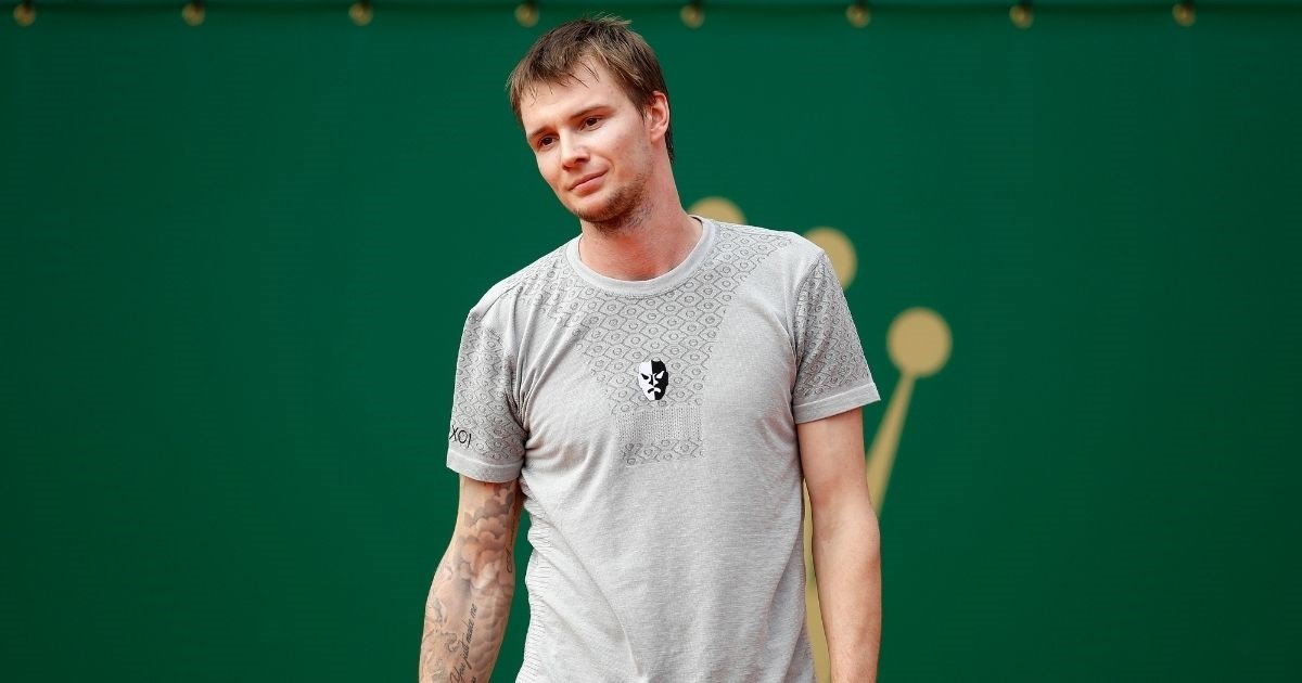 VIDEO Kazahstanski Rus koji mrzi tenis odigrao dvije dvostruke pogreške pa predao meč