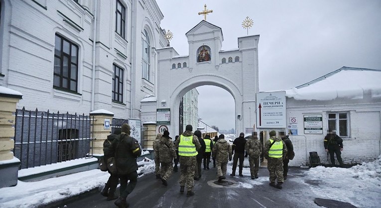 Ukrajinci izvršili raciju samostana u Kijevu. Vjeruju da su tamo bili ruski špijuni