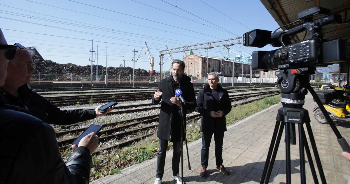 Miletić: 50 metara od riječkog KBC-a pretovaruju se stotine tona metalnog otpada