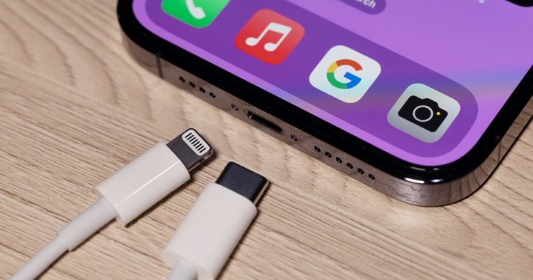 Apple prodaje USB-C na Lightning adapter za 41 euro. Internet se sprda