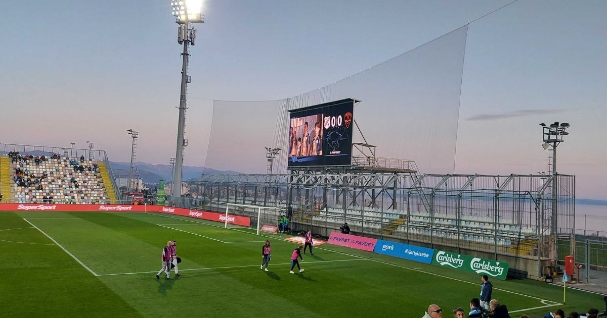 Rujevica zbog opasnosti od baklji zatvara krov kaveza u kojem će biti Torcida