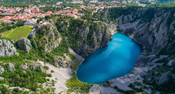Guardian objavio preporuke mjesta za odmor u 2023., nahvalio grad u Dalmaciji