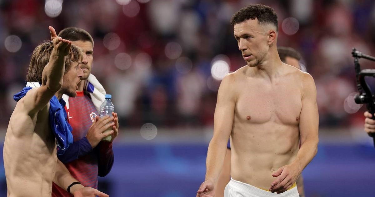 Bosz: Ne puštam ženu blizu Perišića kad skine majicu. Ima trbušnjake za poludjeti