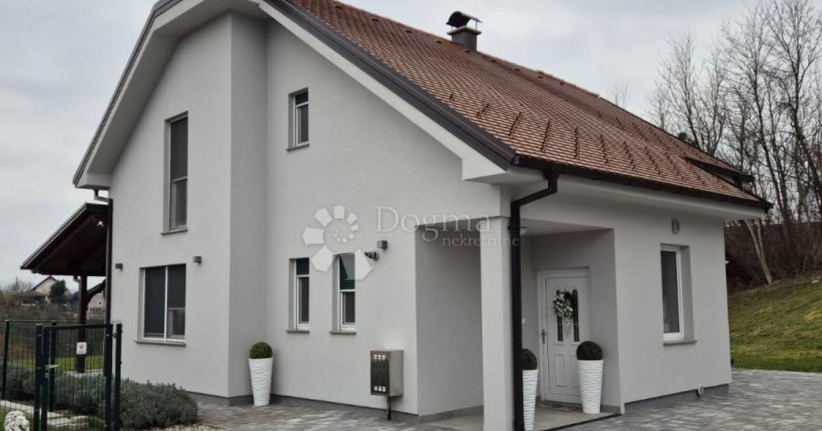 Novija kuća s velikom parcelom u okolici Zagreba prodaje se za 364.000 eura