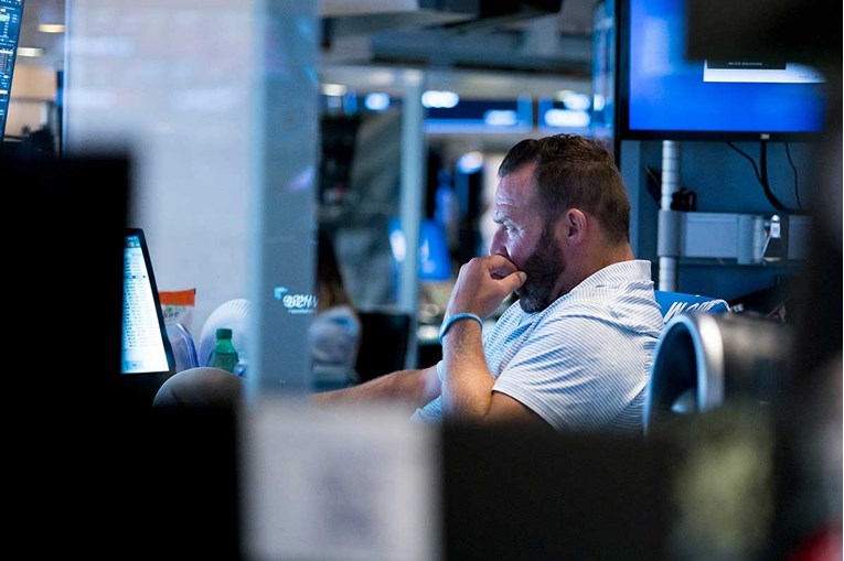 Wall Street skliznuo peti dan zaredom
