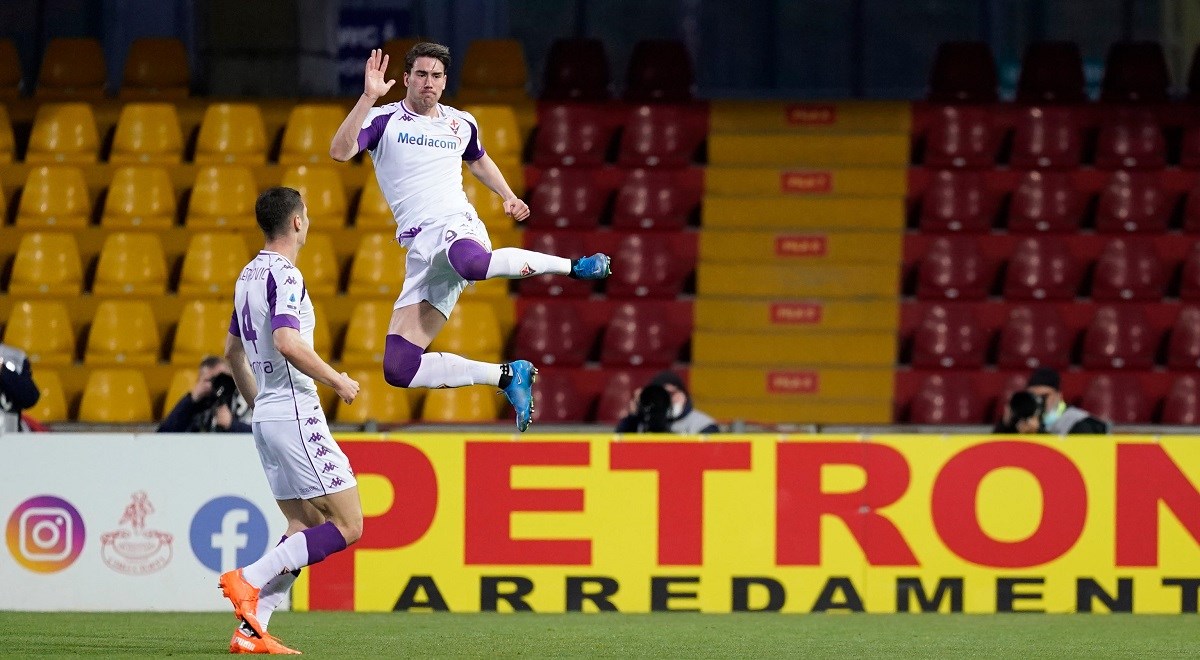 Srpski nogometaš zabio hat-trick u prvom poluvremenu. Treći gol je pravo remek-djelo