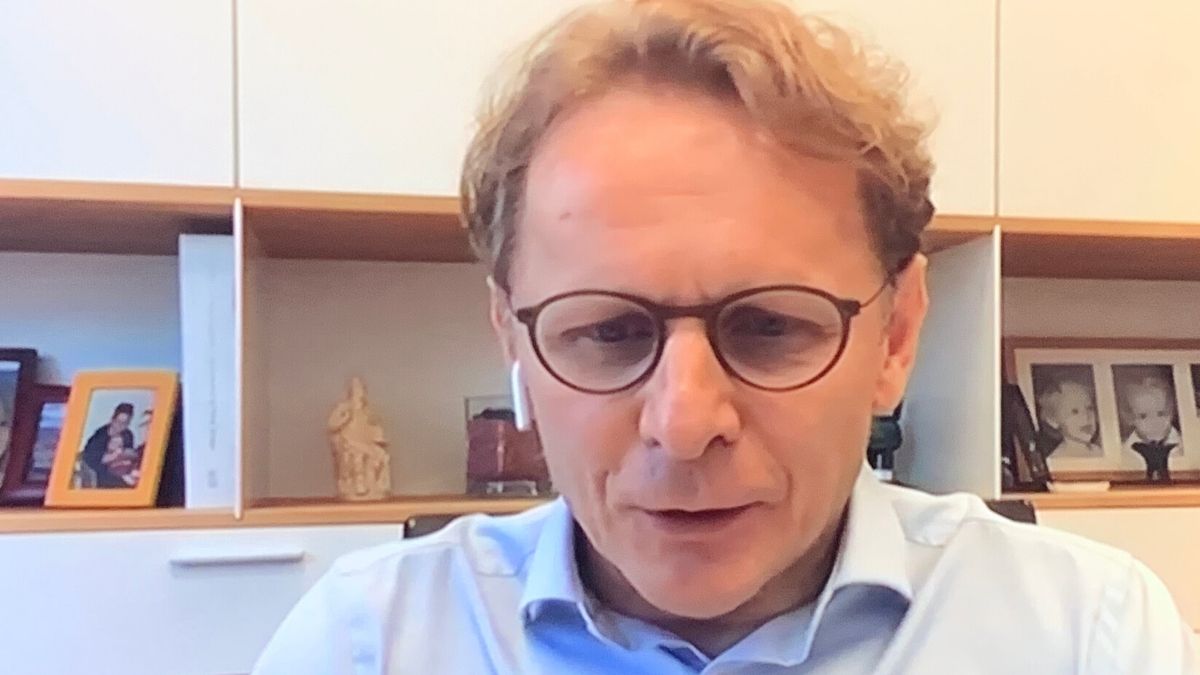 Đikić: Politički je spin da je virus oslabio