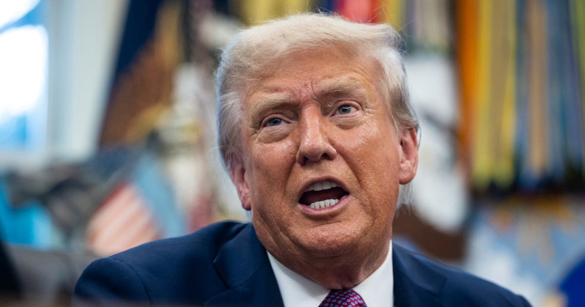 Trump zbog "masovnih prosvjeda" prijeti Portlandu vojskom. Gledao snimku iz 2020.