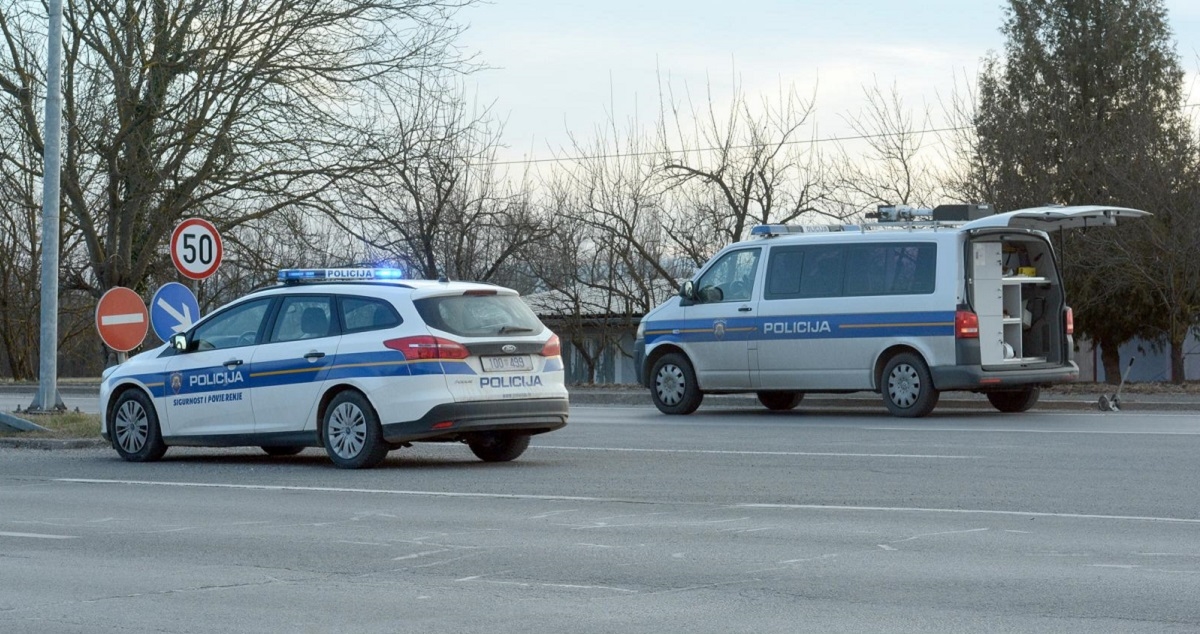 Nogometaš (17) poginuo u Sisku. Dok se vozio na mopedu, na njega naletio pijani vozač