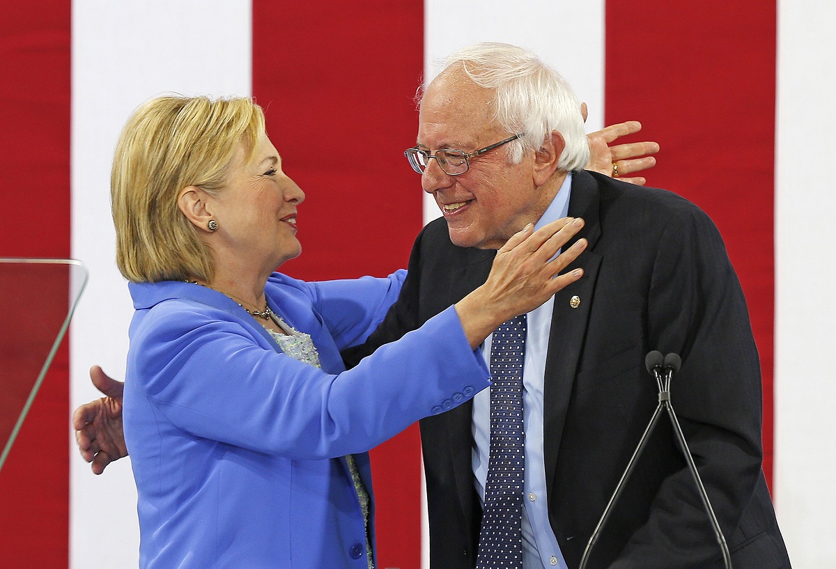 Clinton napala Sandersa, kaže da se nikome ne sviđa