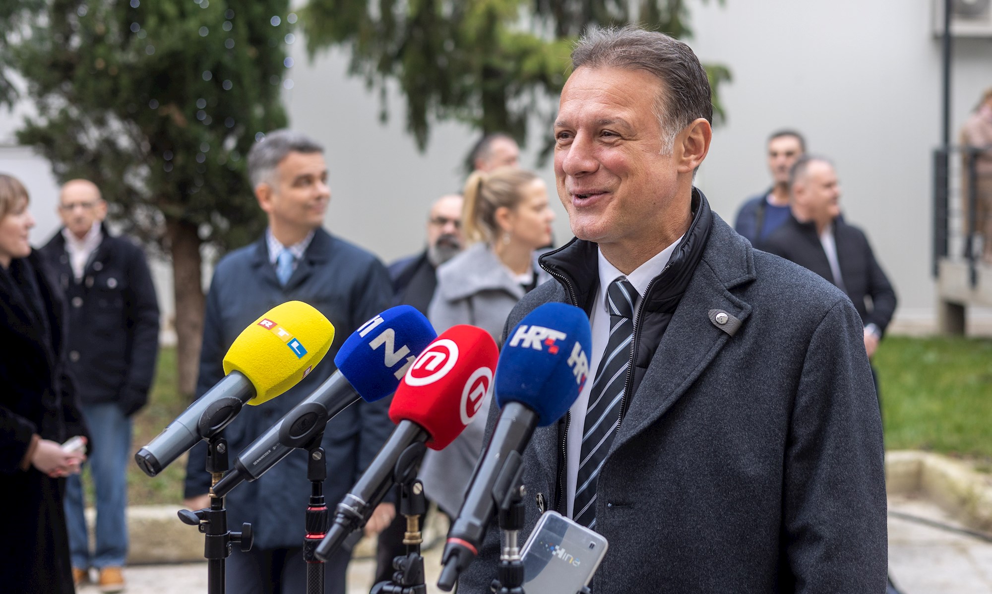 Njonjo vam čestita Novu godinu: "Uđimo u 2023. godinu hrabro, samopouzdano i složno"