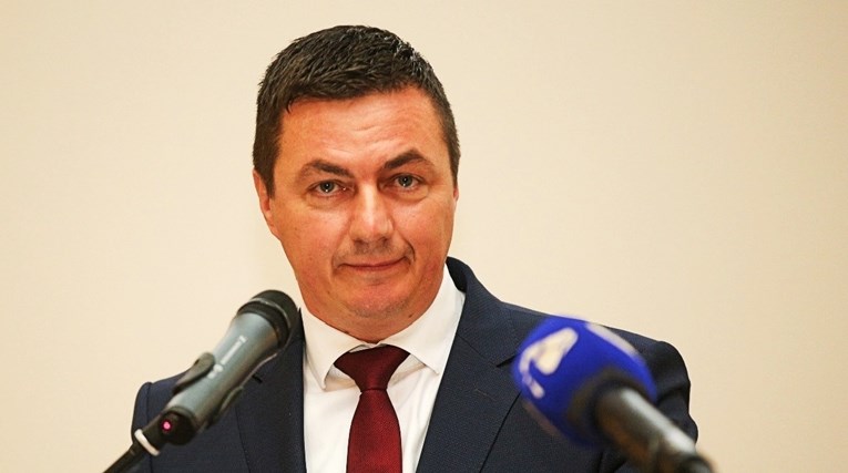 Gradonačelnik Jaske zagrebačkom županu: Zašto ne izgradite školu? Može vas biti sram