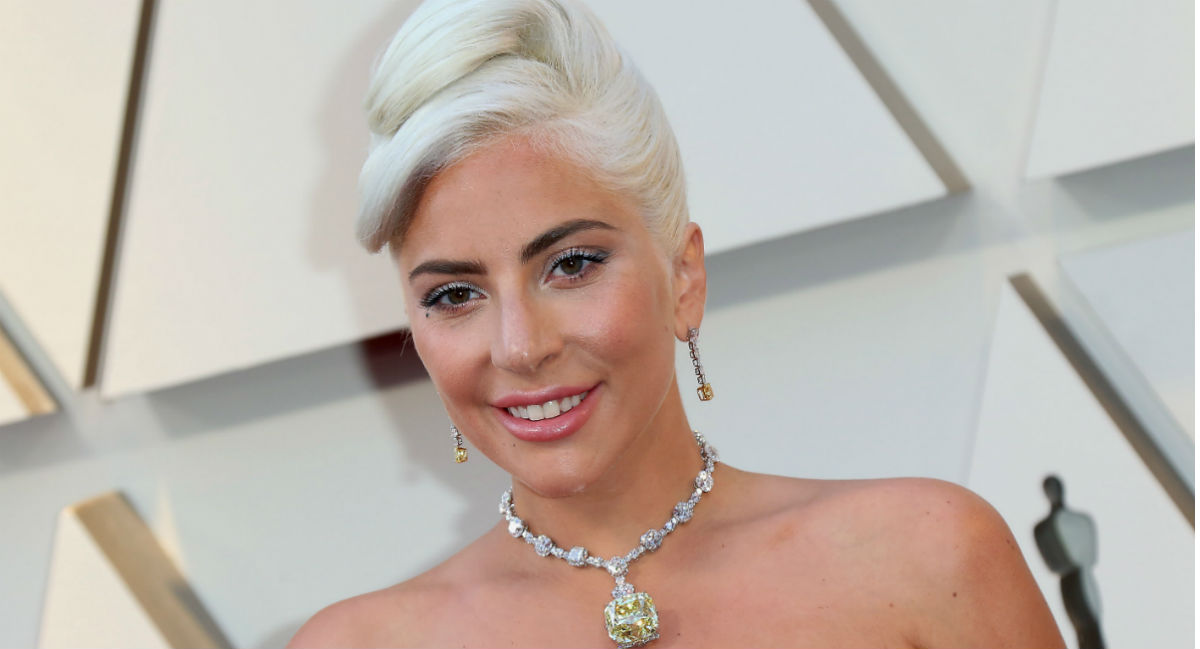 Lady Gaga oduševila fanove neobrađenim fotkama u kampanji svog beauty brenda