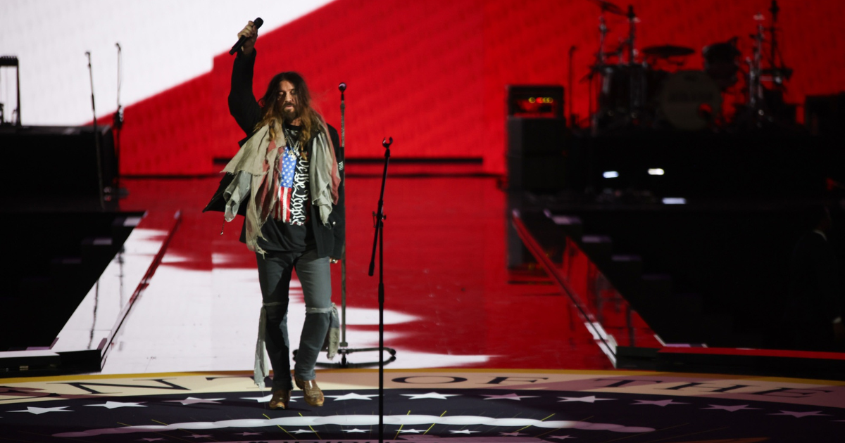 VIDEO Billy Ray Cyrus na udaru kritika zbog nastupa na Trumpovoj inauguraciji