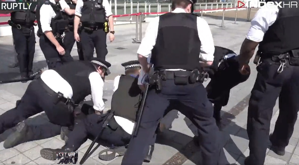 VIDEO Policija u Londonu razbila prosvjed protiv mjera