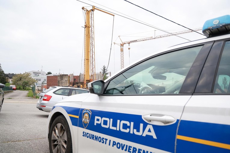 Na gradilištu u Splitu poginuo radnik, pao dio dizalice