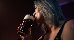Žena je svaki dan tjedan dana pila pivo. Evo što se dogodilo s njezinim tijelom