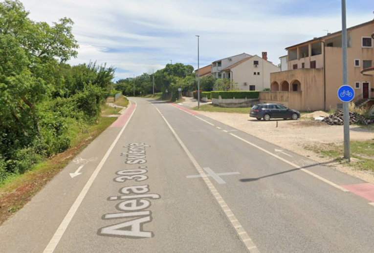 Dijete mlađe od 14 romobilom se zabilo u biciklisticu u Rovinju, teško je ozlijeđena