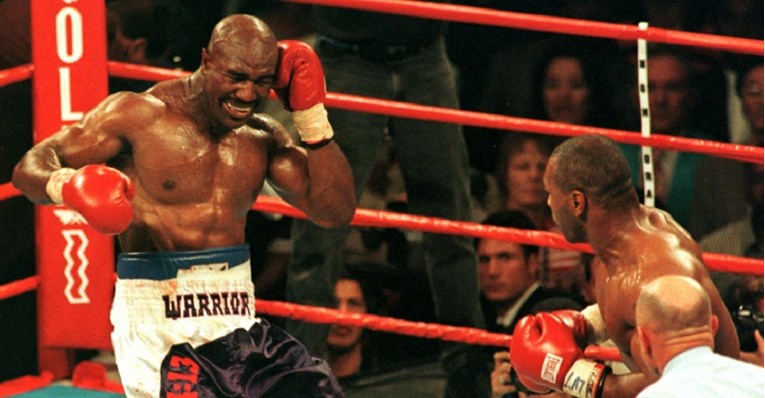 Najbrutalniji moment u boksu ikad: Tysona je samo okrenulo, to je mrak i psihoza