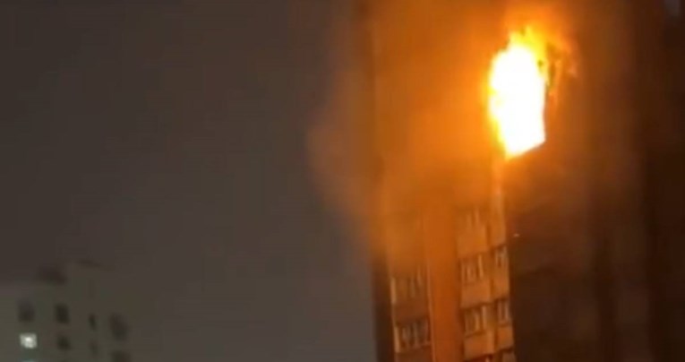 U požaru zgrade u Kini poginulo 10 ljudi, građani okrivili mjere protiv covida