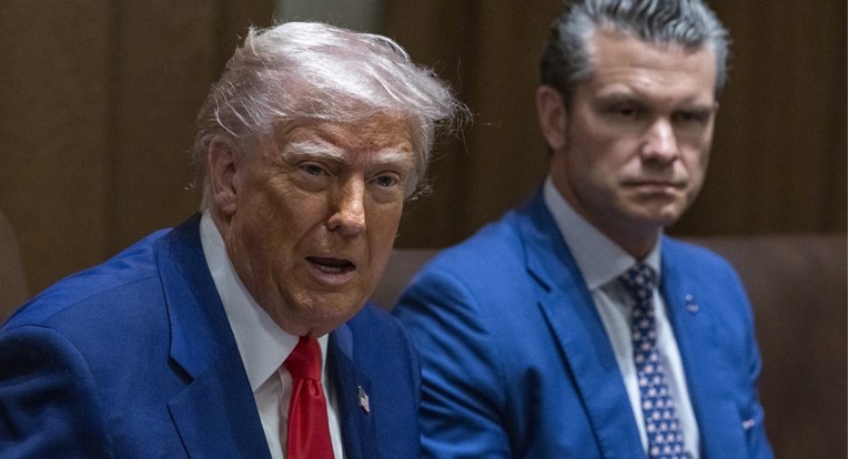 Wall Street pada. Trump još povećao carine Kini, počeli pregovori Kine i EU