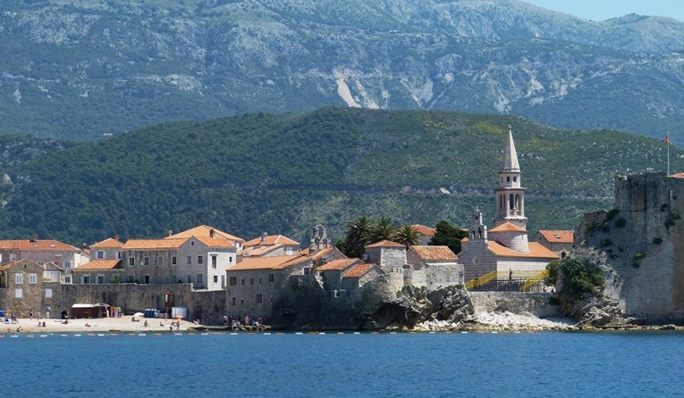 Radio Slobodna Europa: Crna Gora ne želi reći kojim Rusima je zamrznula imovinu