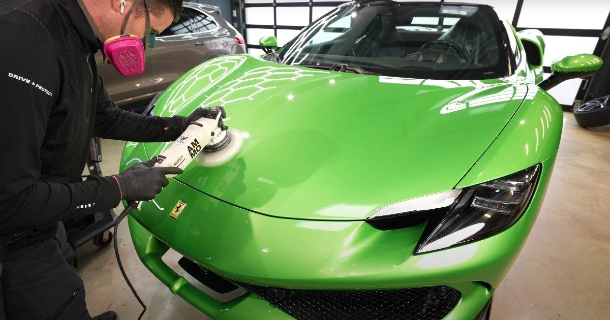 VIDEO Ferrari je isporučio novi auto s ovakvim lakom, biste li ga preuzeli?