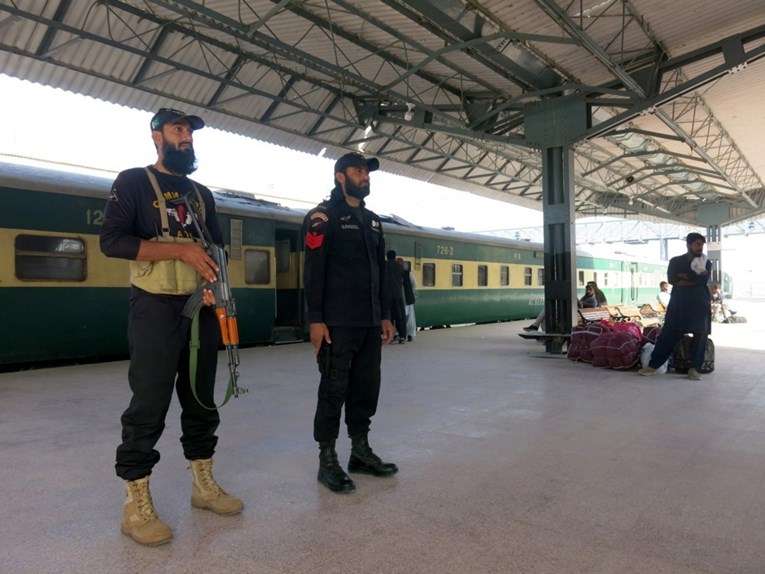 Afganistan i Pakistan dogovorili prekid vatre