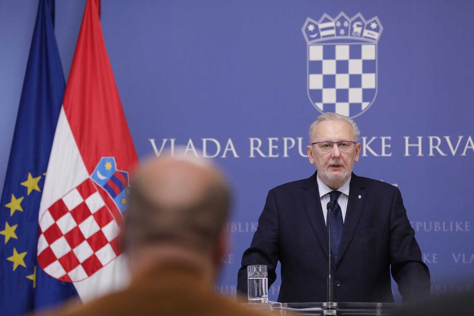Božinović: Uskoro rješenje za gradove i dužnosnike koji ne koriste covid-potvrde