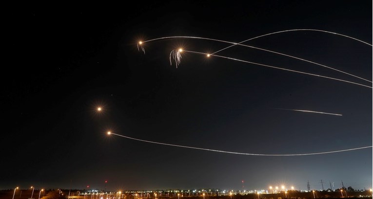 Eskalacija u Gazi: Palestinci ispalili stotine raketa na Izrael