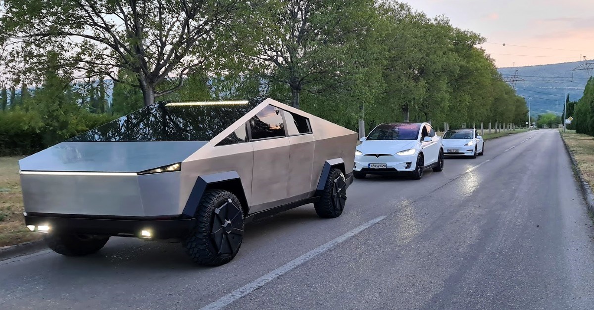 FOTO, VIDEO Tesla Cybertruck u Mostaru!