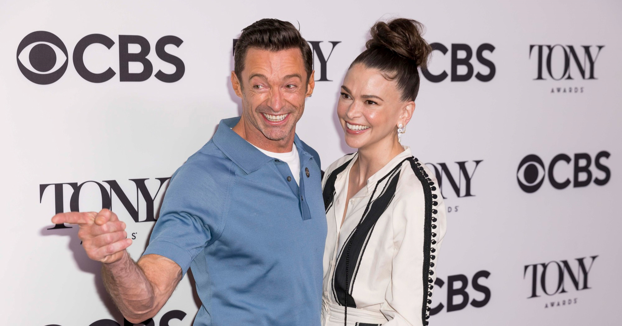 Hugh Jackman želi oženiti Sutton Foster, ali njegova djeca navodno se protive tome