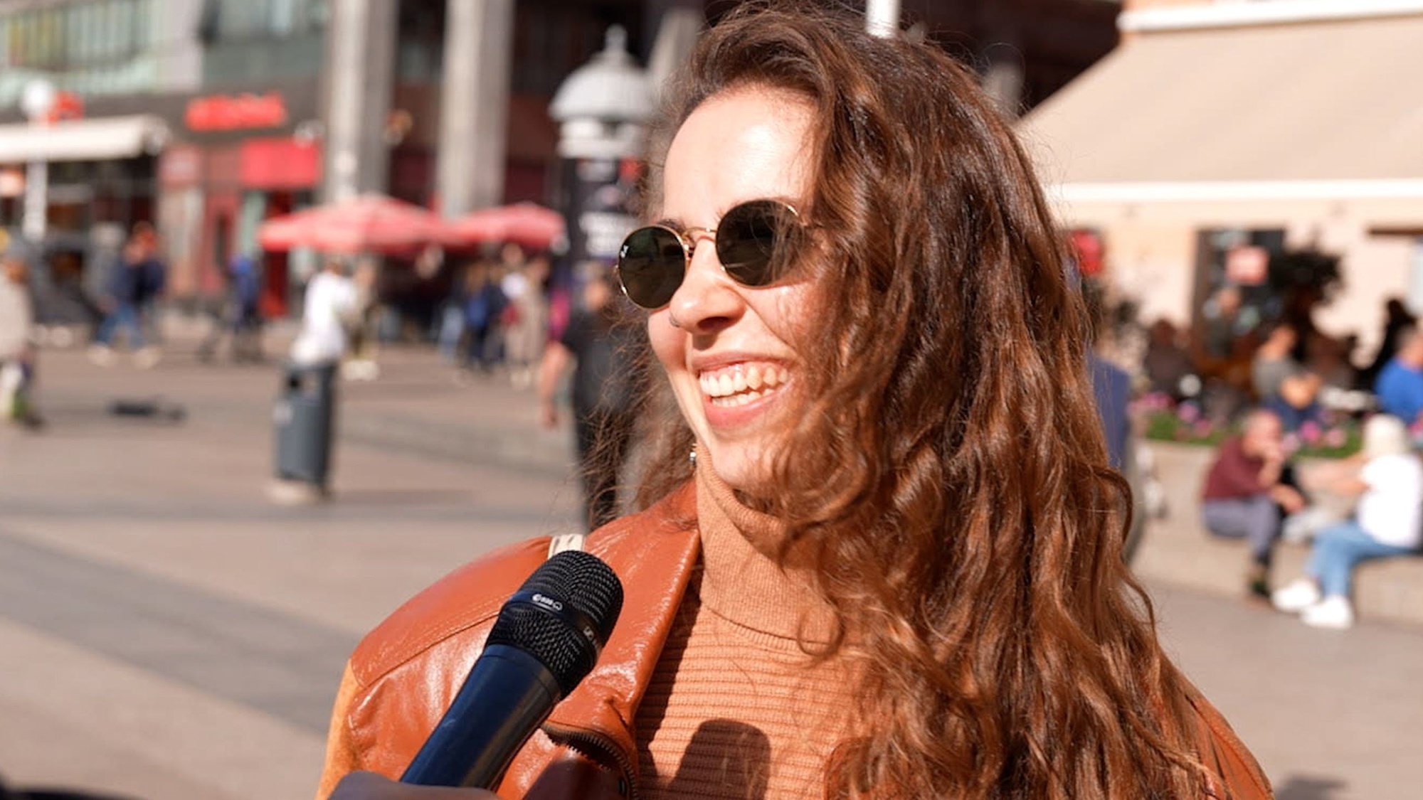 VIDEO Pitali smo ljude briju li se dolje zimi. Pogledajte kako su se zacrvenjeli