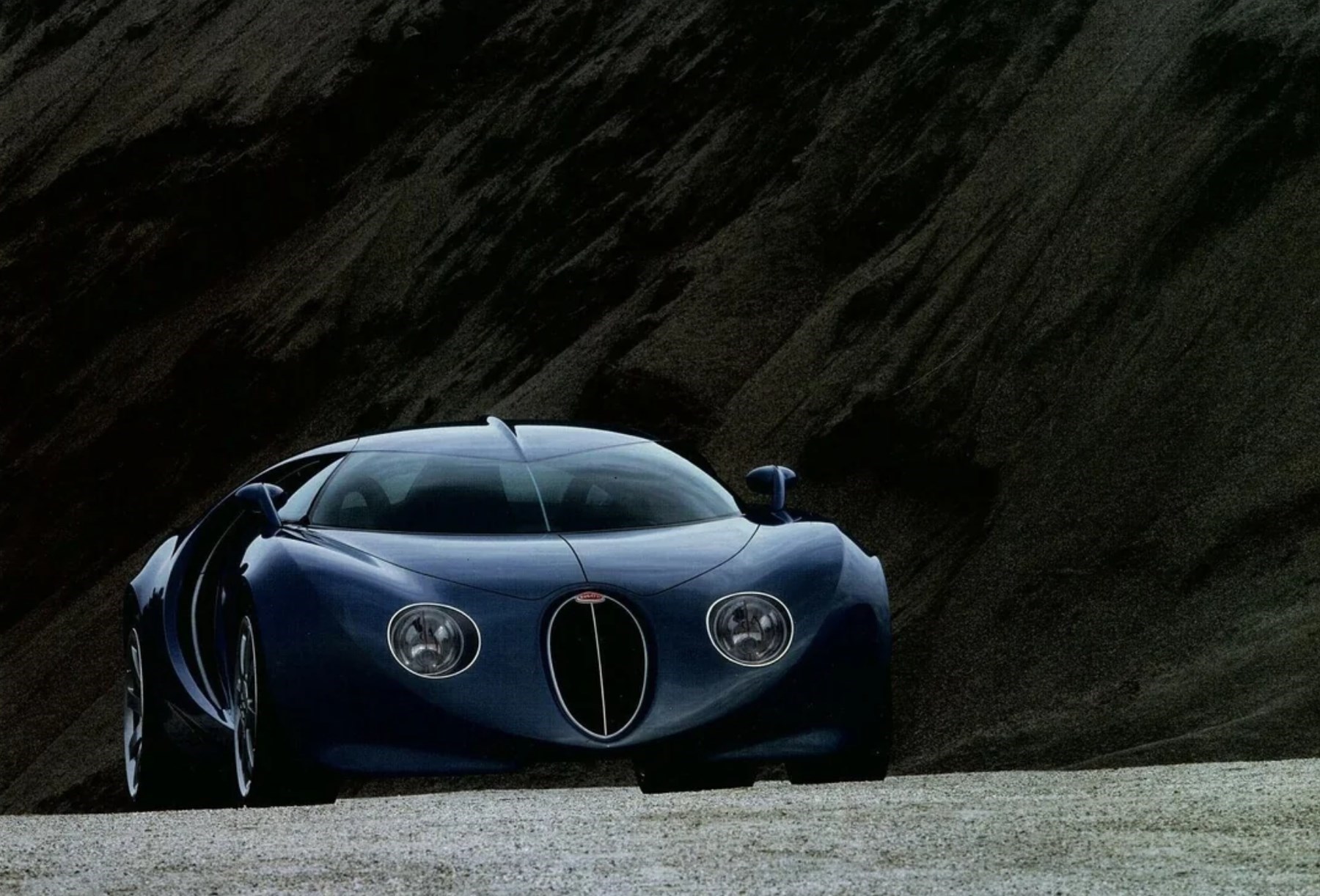 FOTO Tajni Bugatti s 18 cilindara bio je skriven od javnosti 20 godina