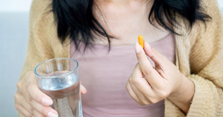 Ginekologinja upozorava: Popularni dodatak prehrani može oštetiti jetru