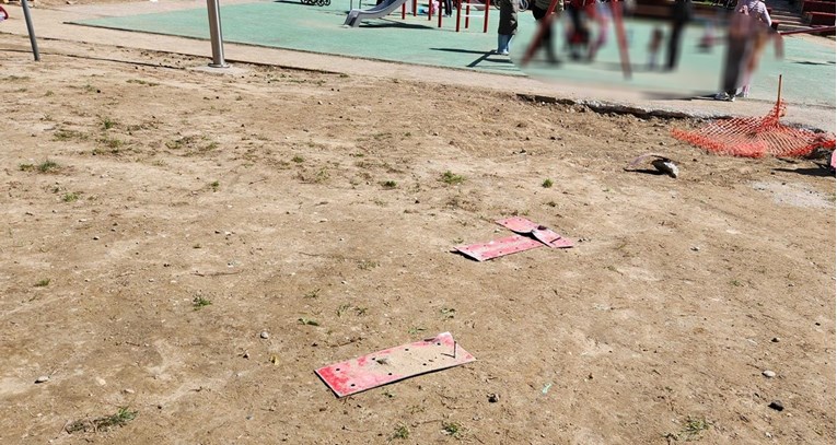 FOTO Zagrebački dječji park raskopan, sve je puno opasnih metalnih dijelova od radova