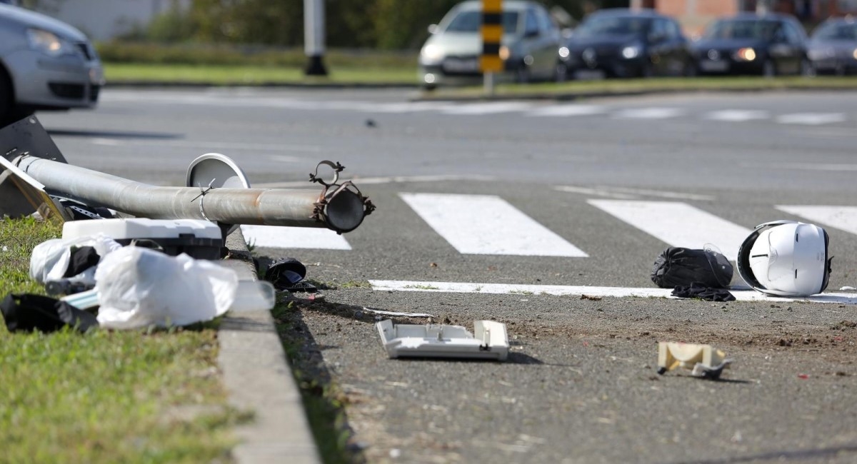 Na Rabu poginuo vozač motora, sudario se s autom