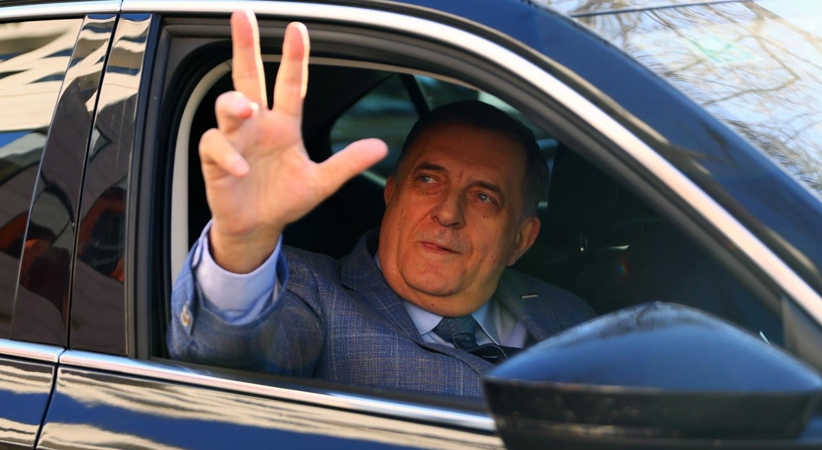 Dodik: Hrvati bi trebali iz naftalina izvući planove o Herceg-Bosni