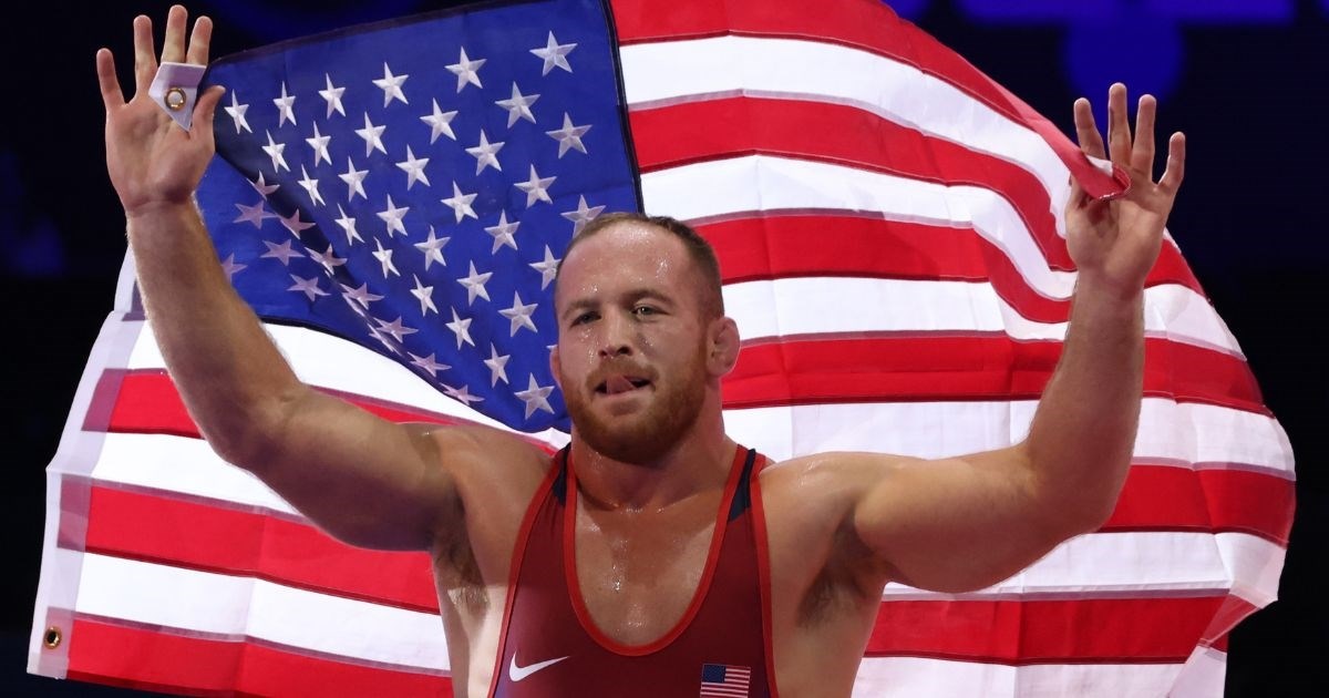 Jedan od najboljih hrvača ikad uhićen zbog prostitucije. Upao je u policijsku zamku