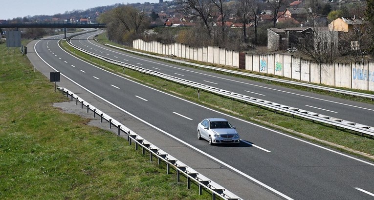 Nijemac (23) jurio autocestom kod Lipovljana 245 km/h